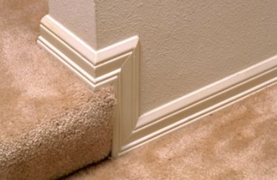 Pag-install ng mga skirting boards - pagkumpleto ng pagkumpuni