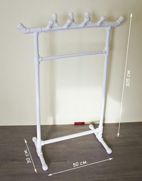 PVC pipe hanger