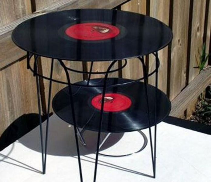 Vinyl disc table